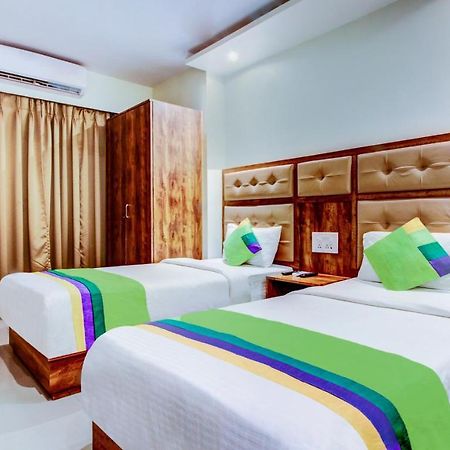 Treebo Trend Bkc Grand Mumbai Exterior photo
